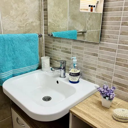 Neugebaute Im Erdgeschoss By Interhome Appartamento