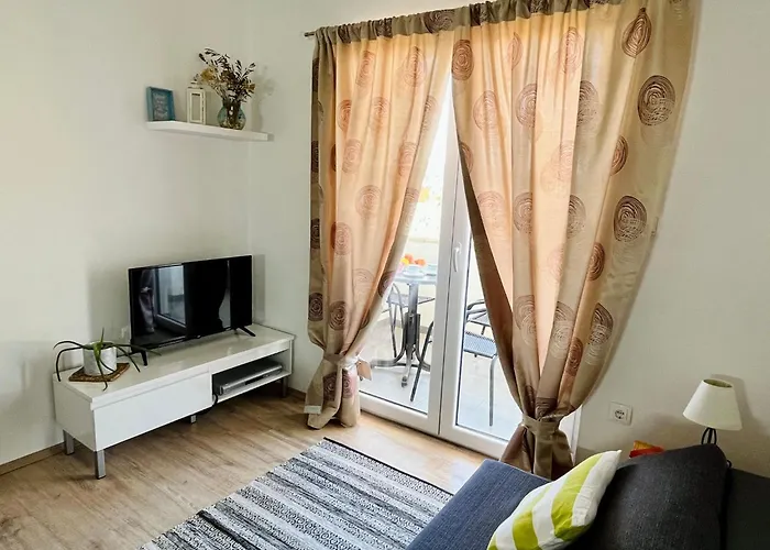 Апартаменты Neugebaute Im Erdgeschoss By Interhome